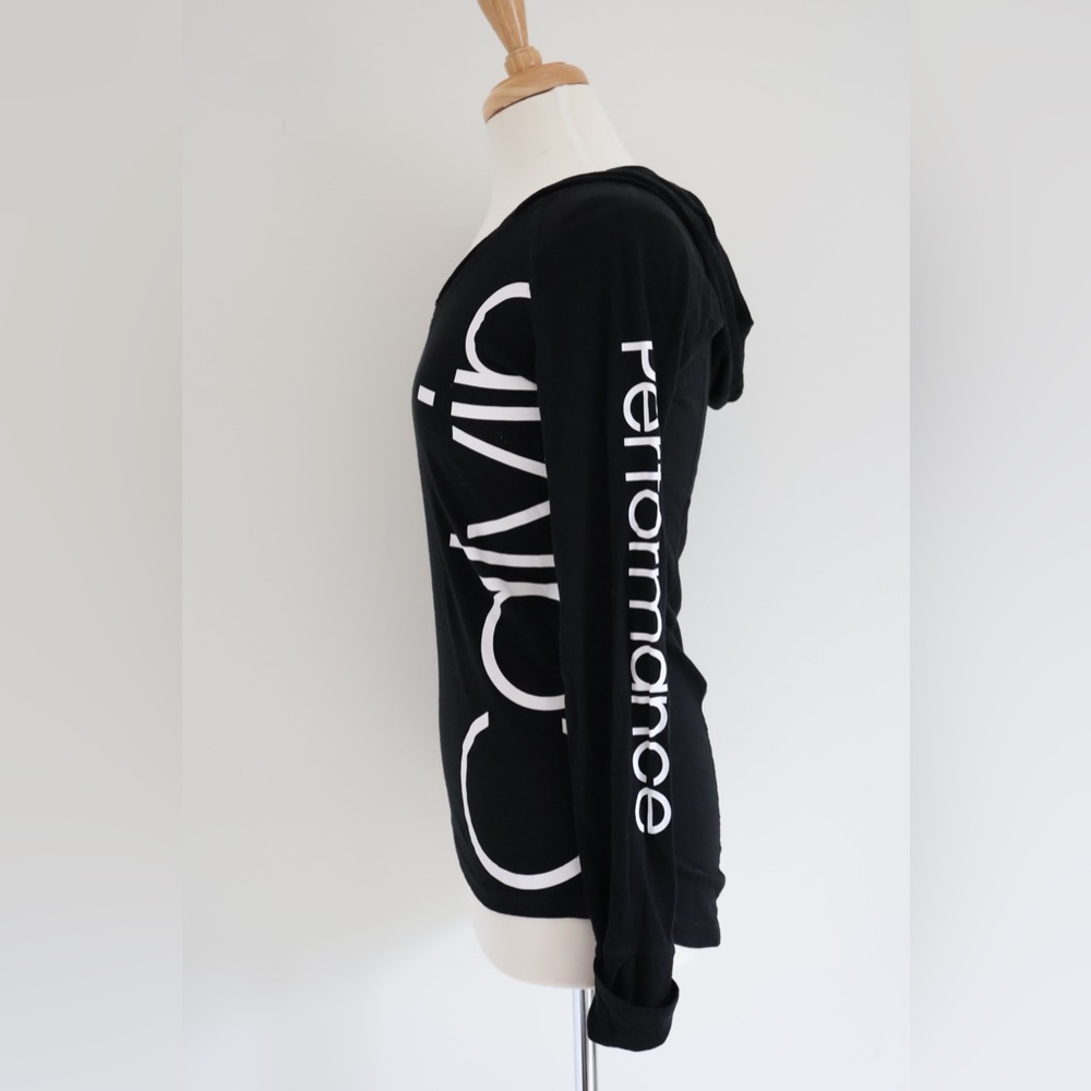 SOLD Calvin Klein Hooded Performance Black Long Sleeve Top w Logo on arm & side - Picture 3 of 8